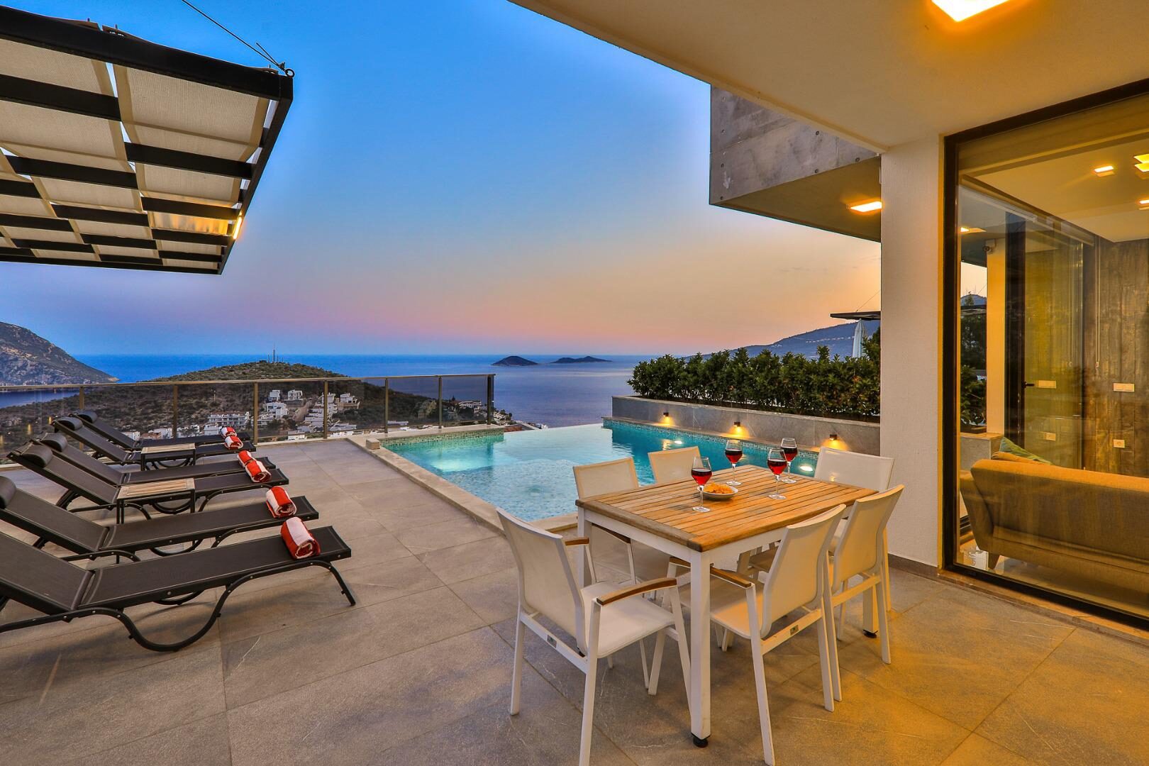Villa Skylight — 2