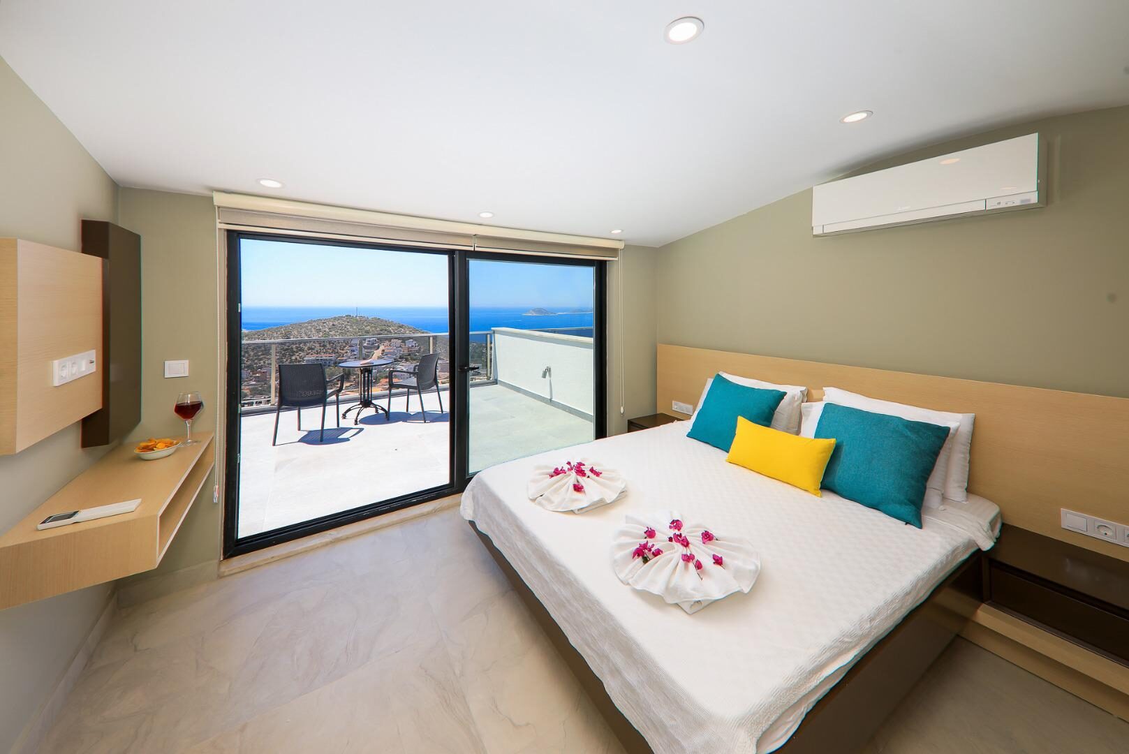 Villa Skylight — 28