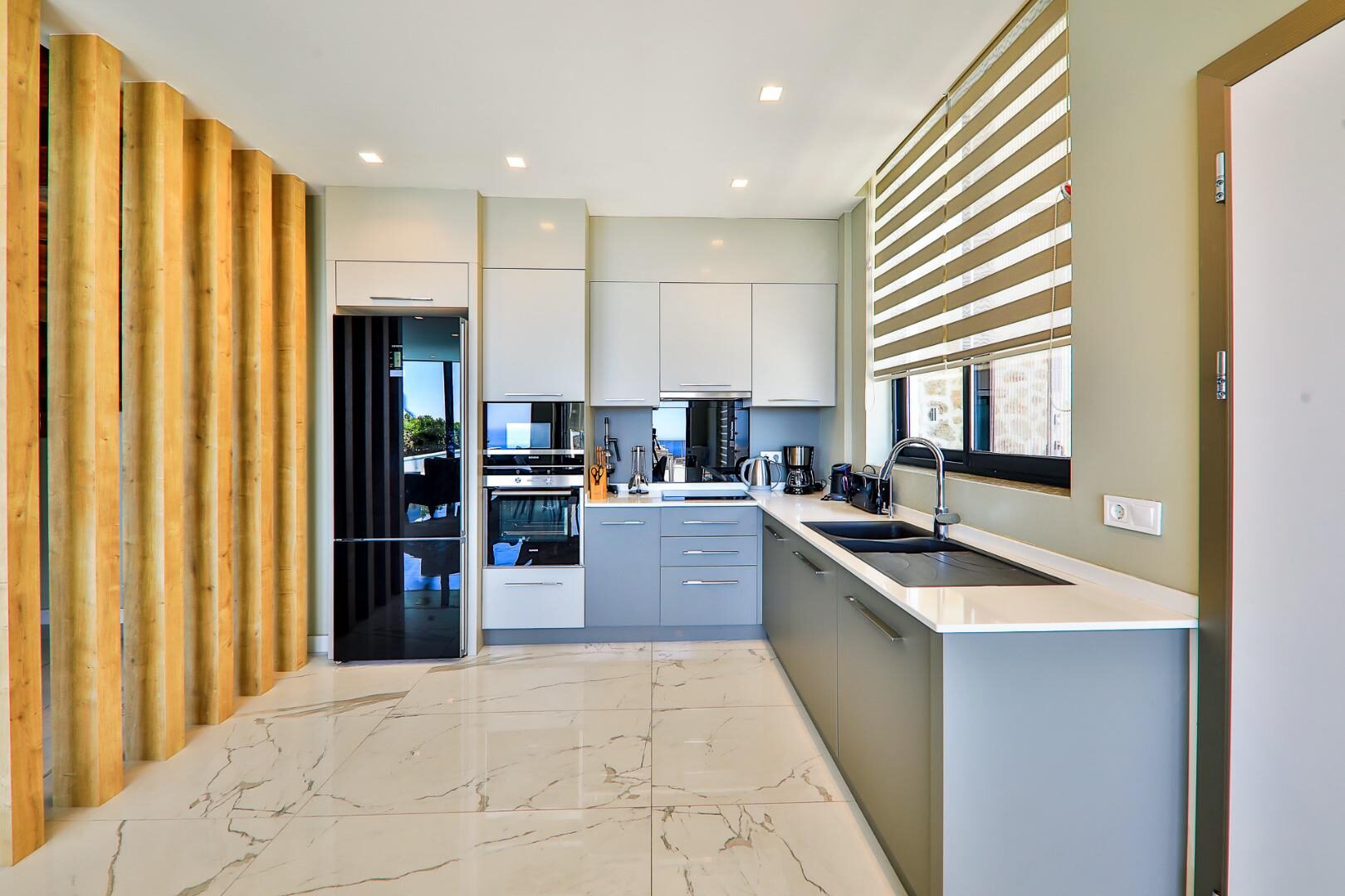 Villa Skylight — 42