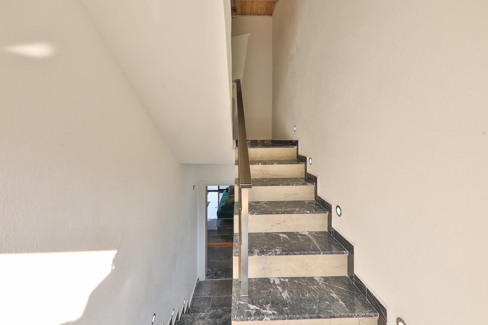 Villa Sandak 2 — 62