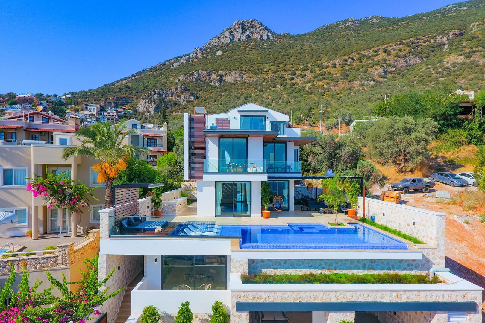 Villa Phi — 6
