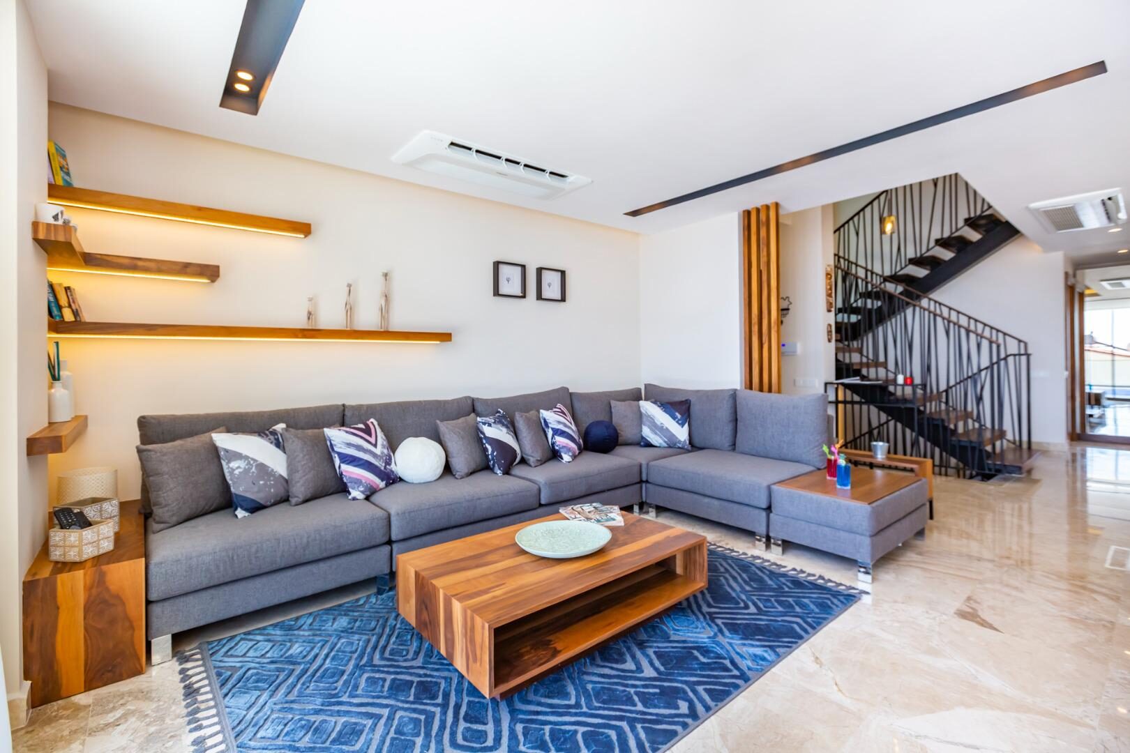 Villa Phi — 110