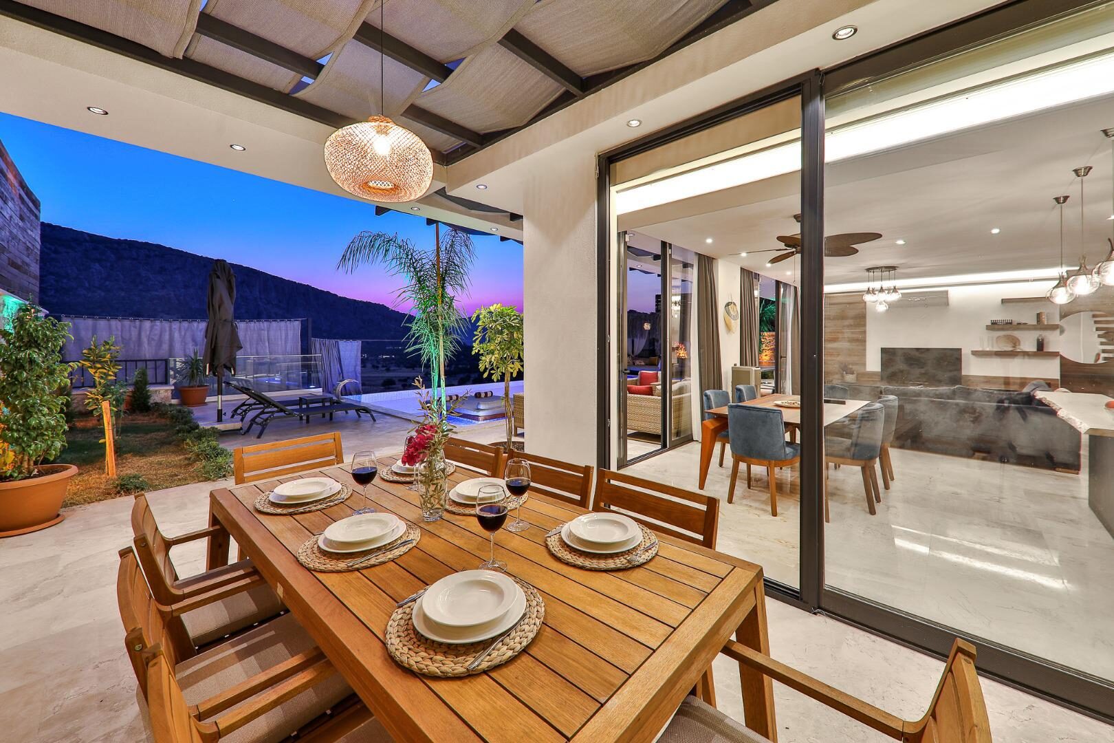 Villa Glorious — 12