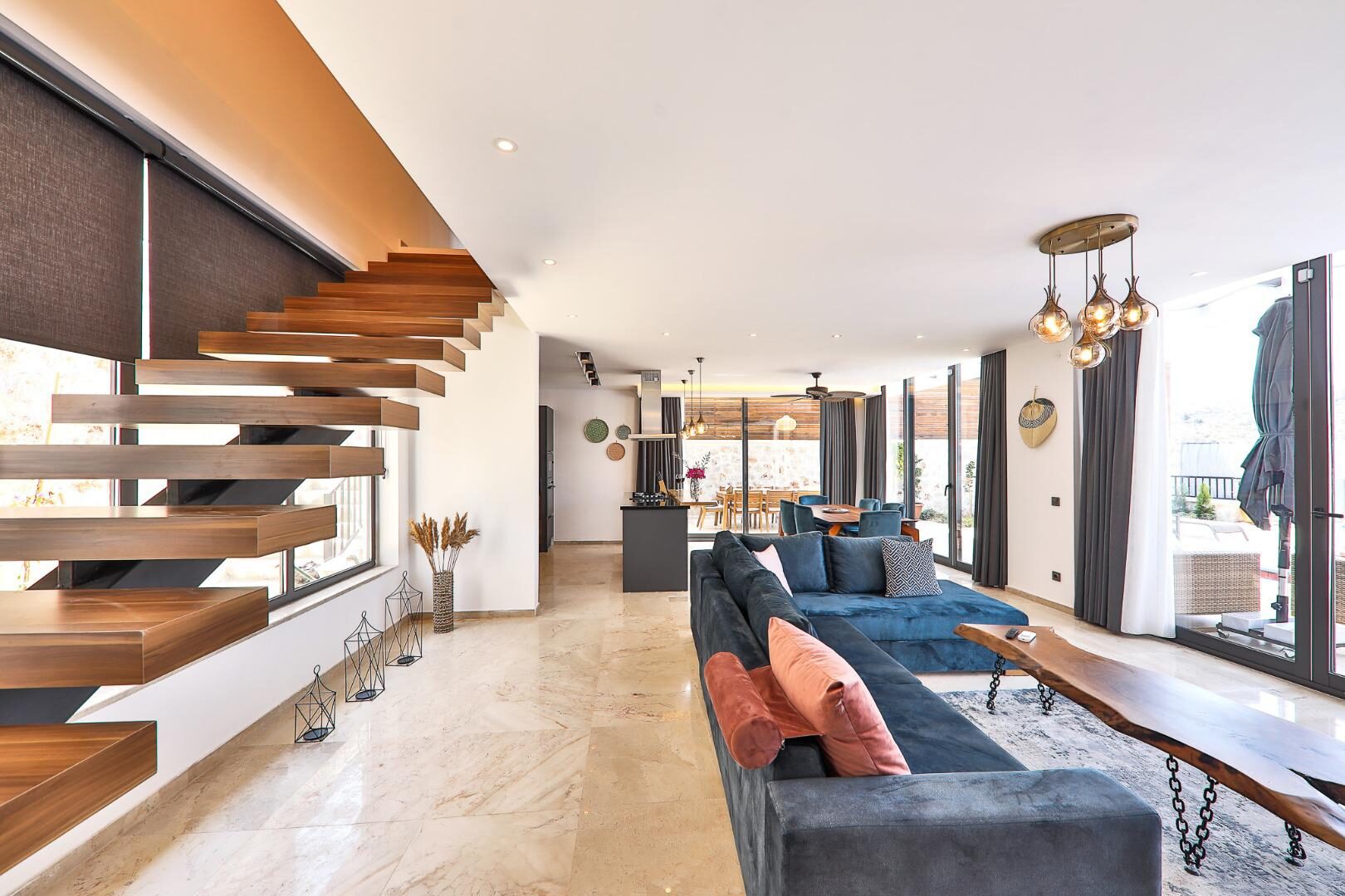 Villa Glorious — 25
