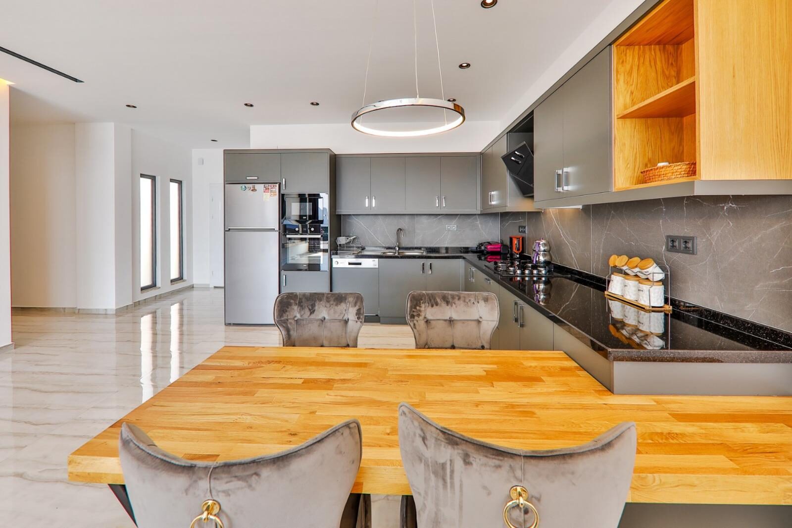 Villa Royal Romeo — 7