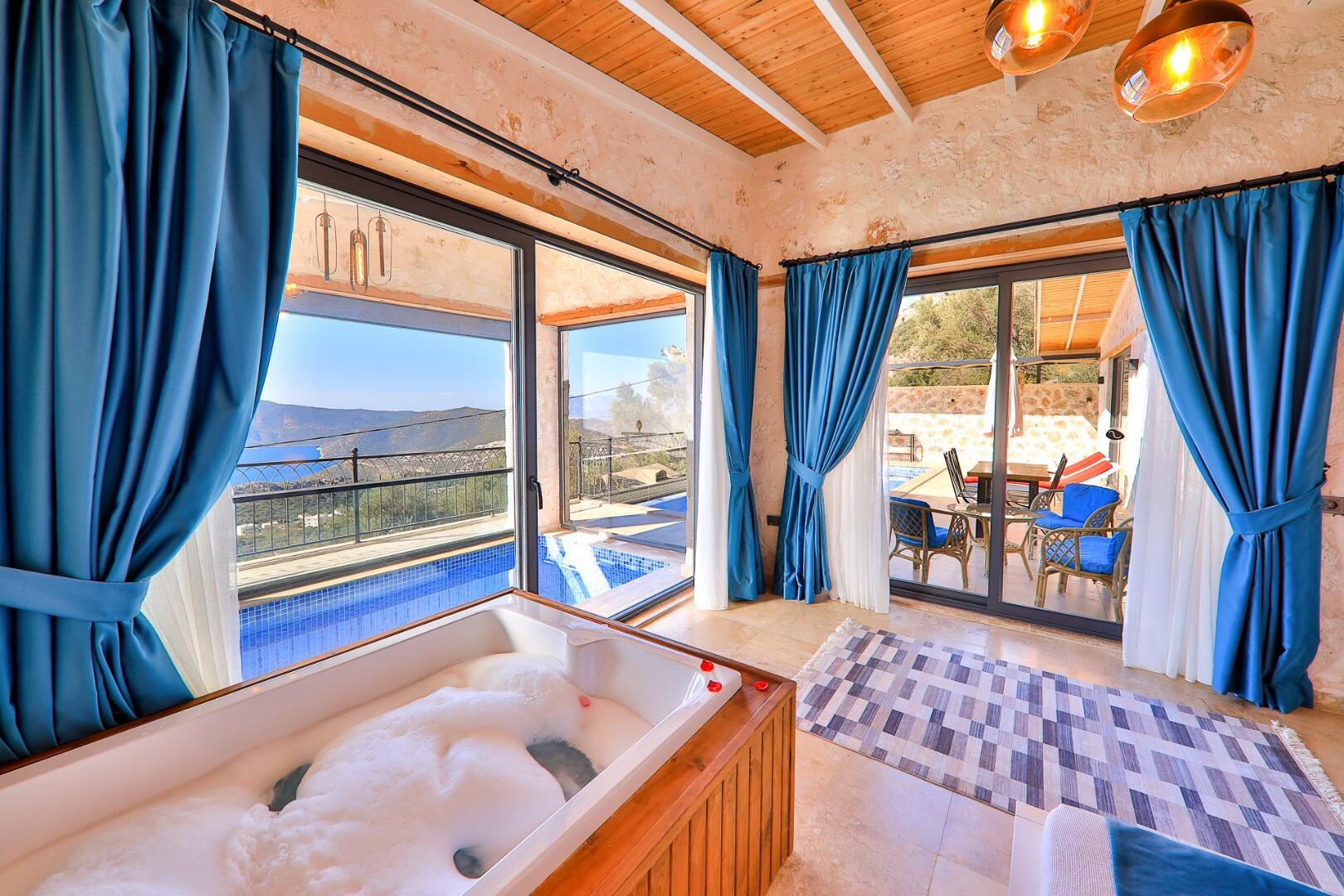 Villa Alaca — 12