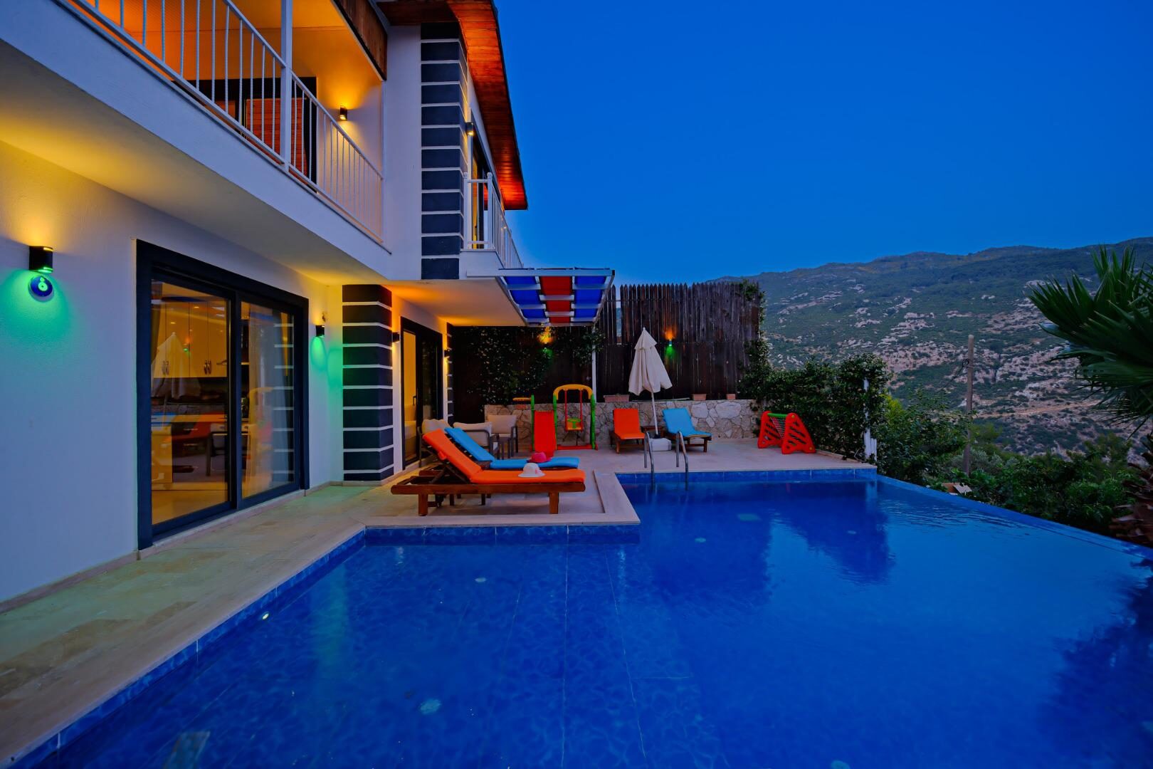 Villa Tepes — 17