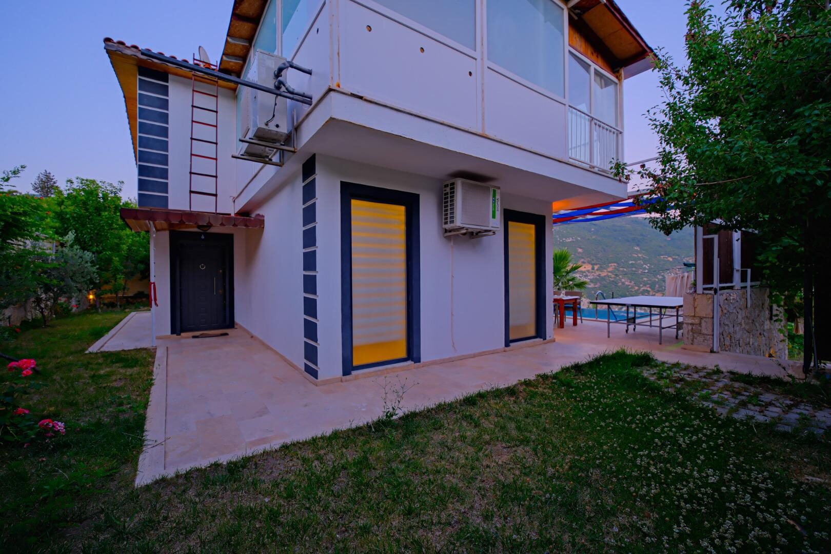 Villa Tepes — 24