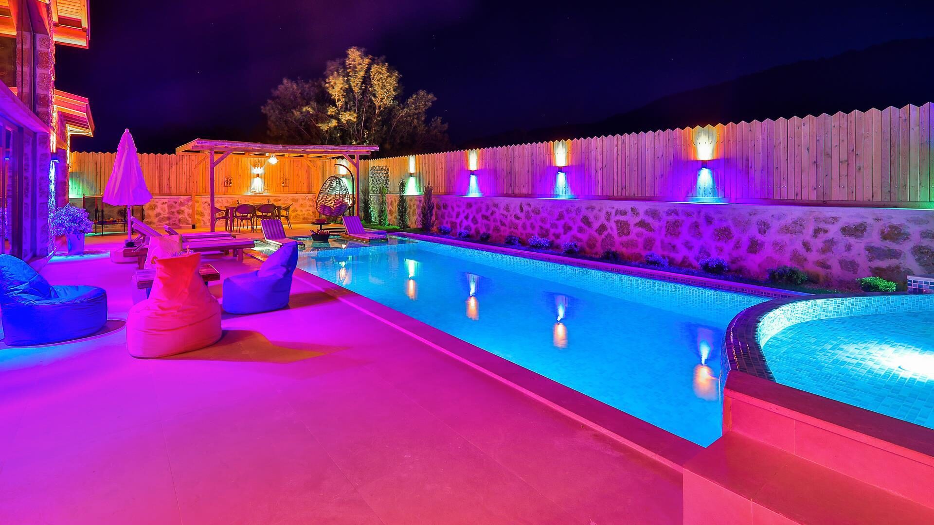 Villa Happiness — 30