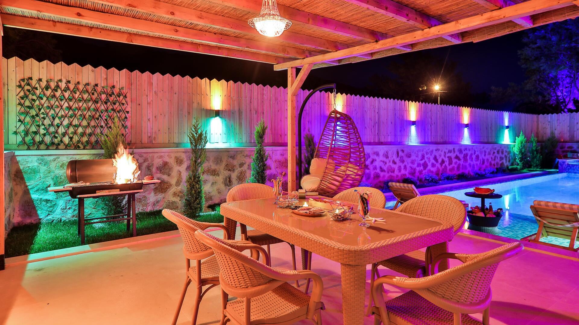 Villa Happiness — 61