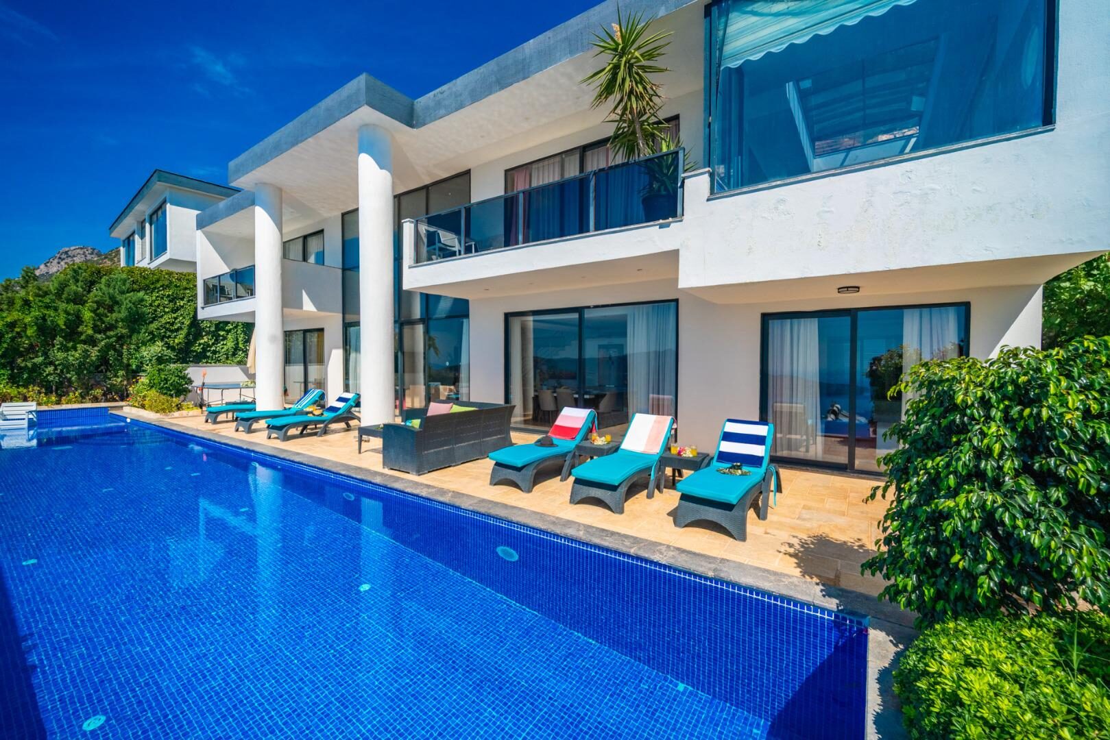 Villa Hyperion — 35