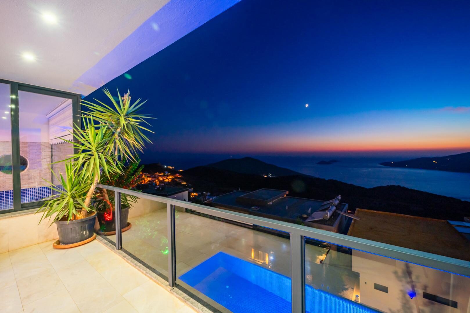 Villa Hyperion — 110