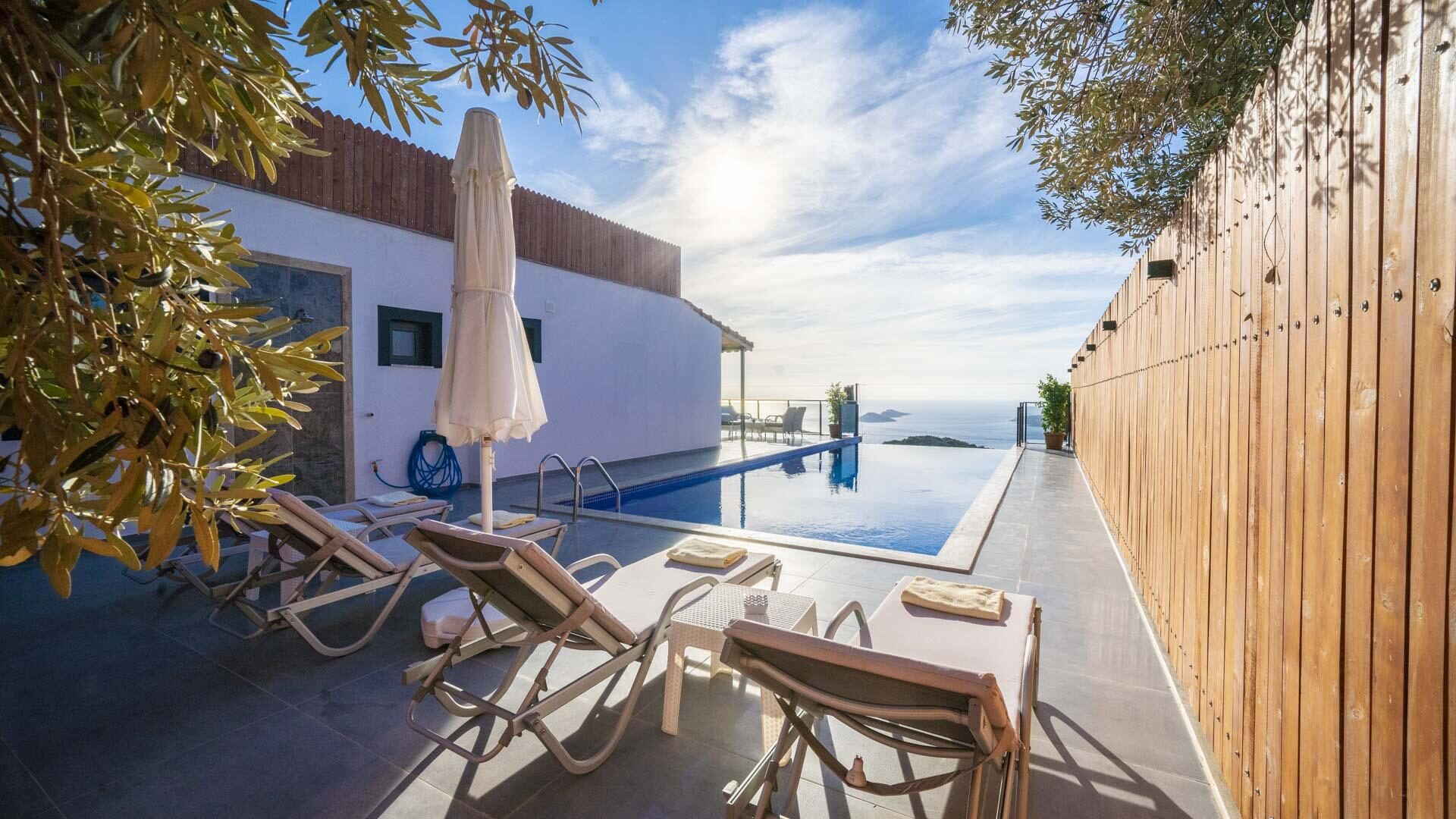 Villa Desde — 8