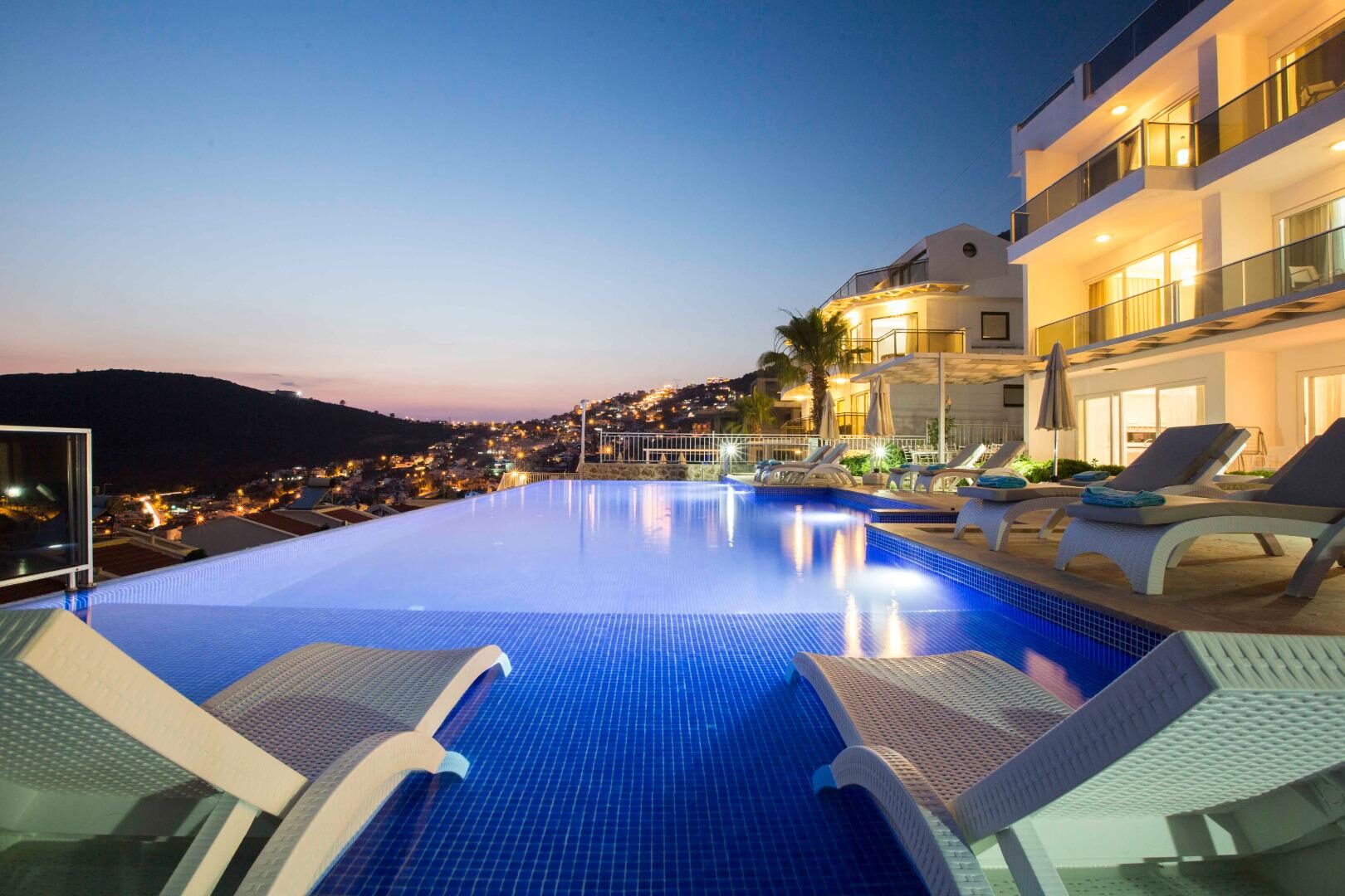 Villa Falcon Exclusive — 2