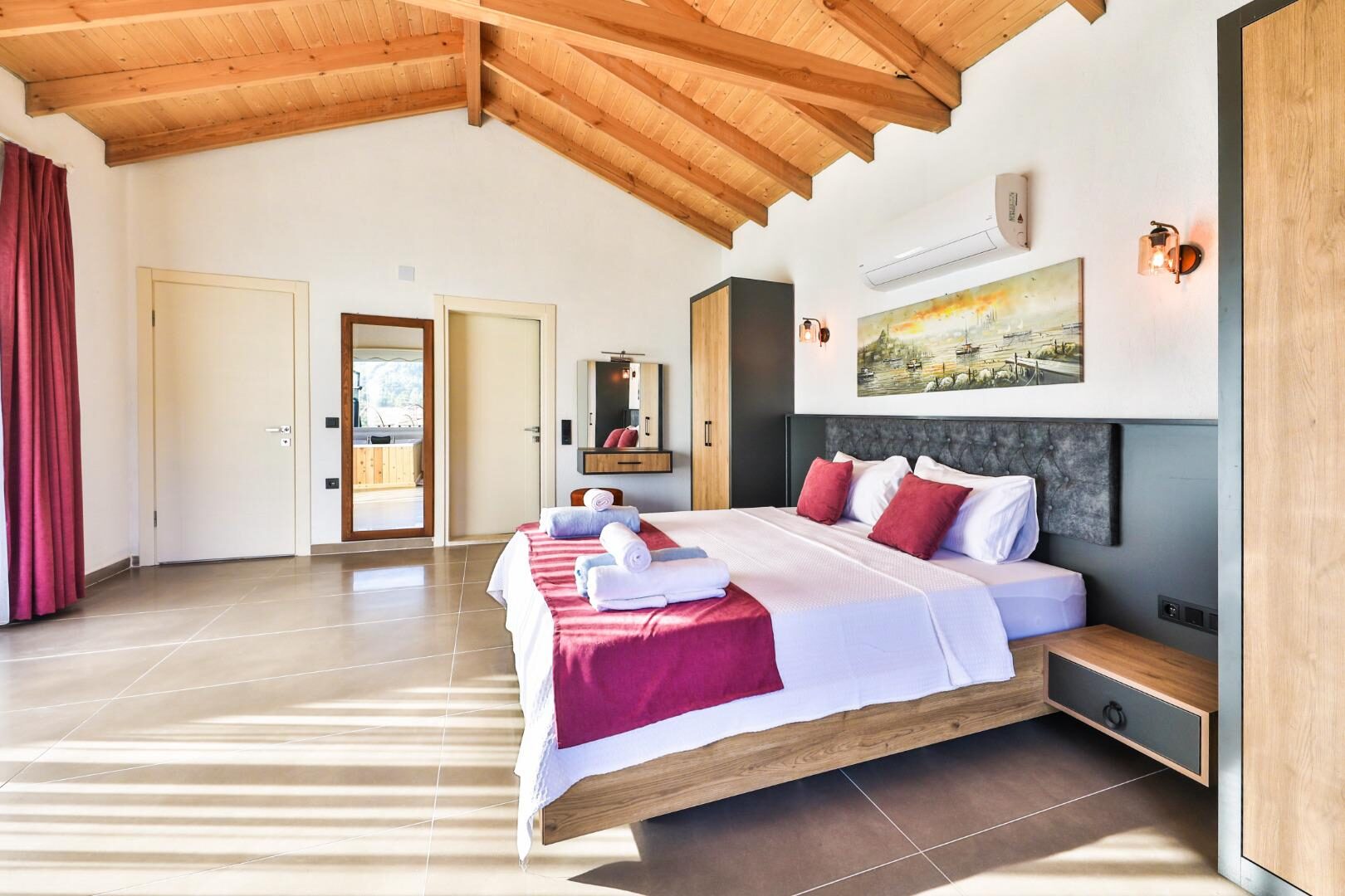 Villa Tawny — 12