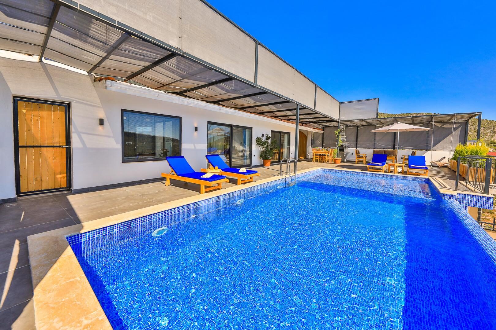 Villa Summery — 4