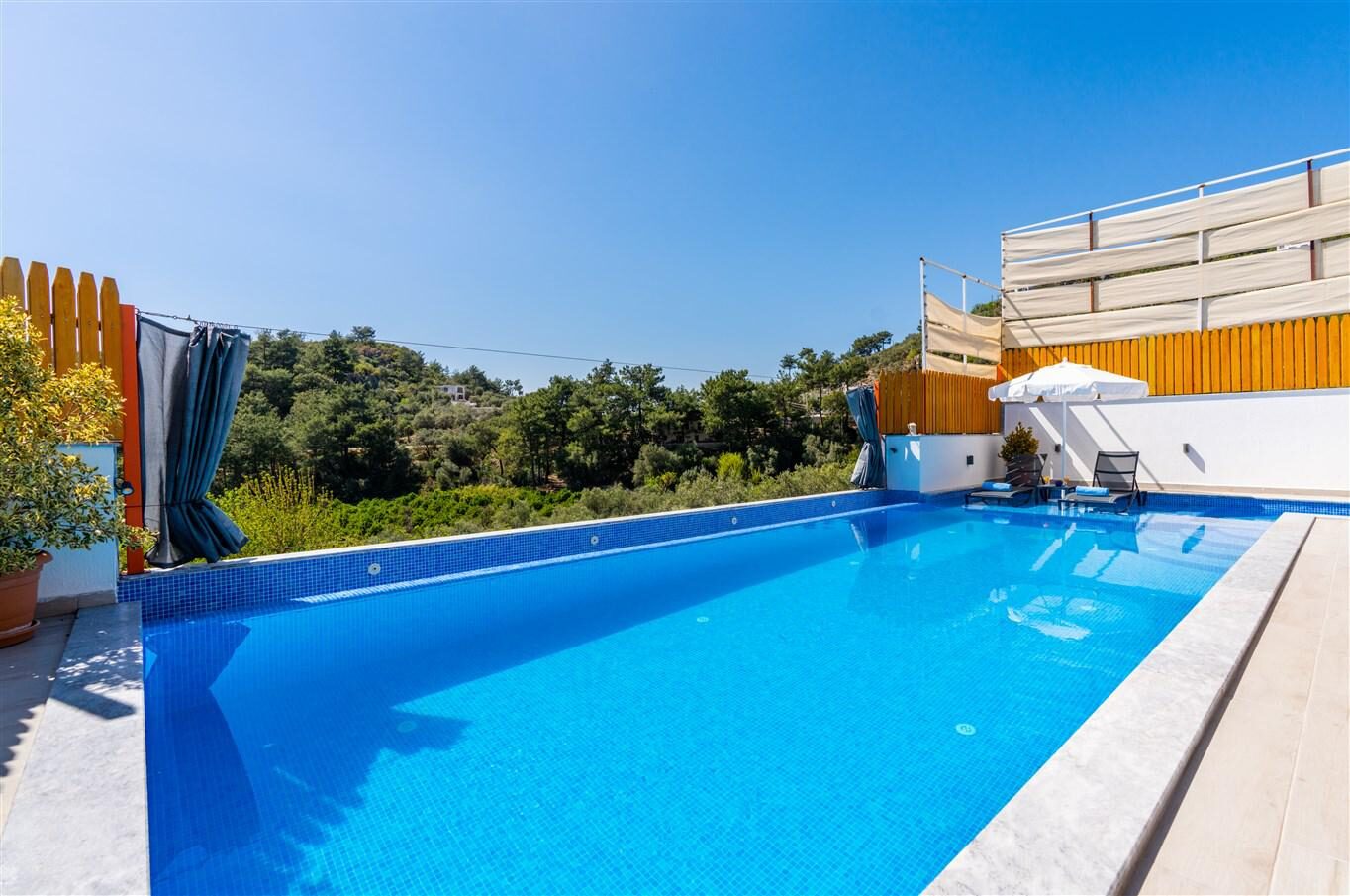 Villa Amber Uno — 4