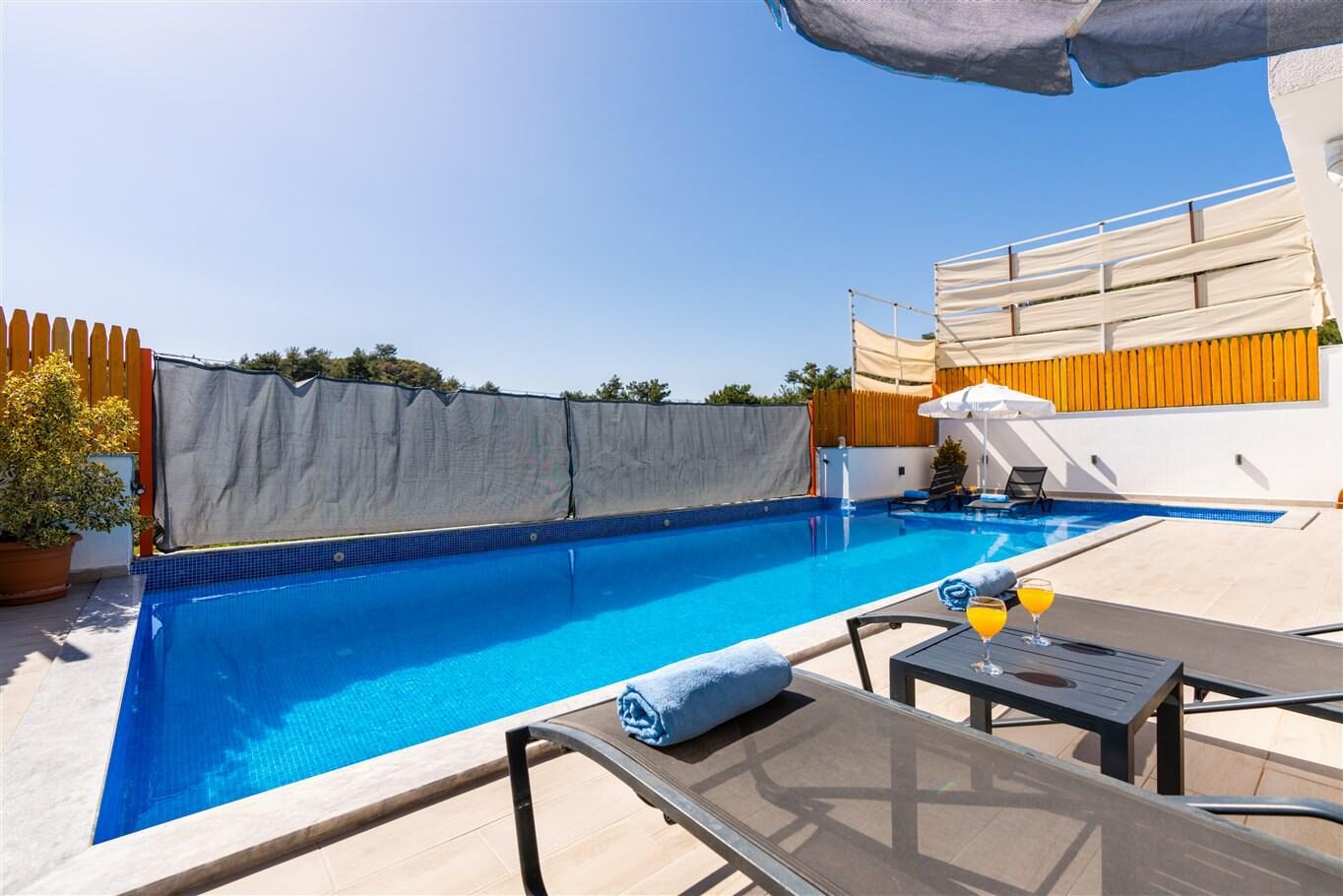 Villa Amber Uno — 6