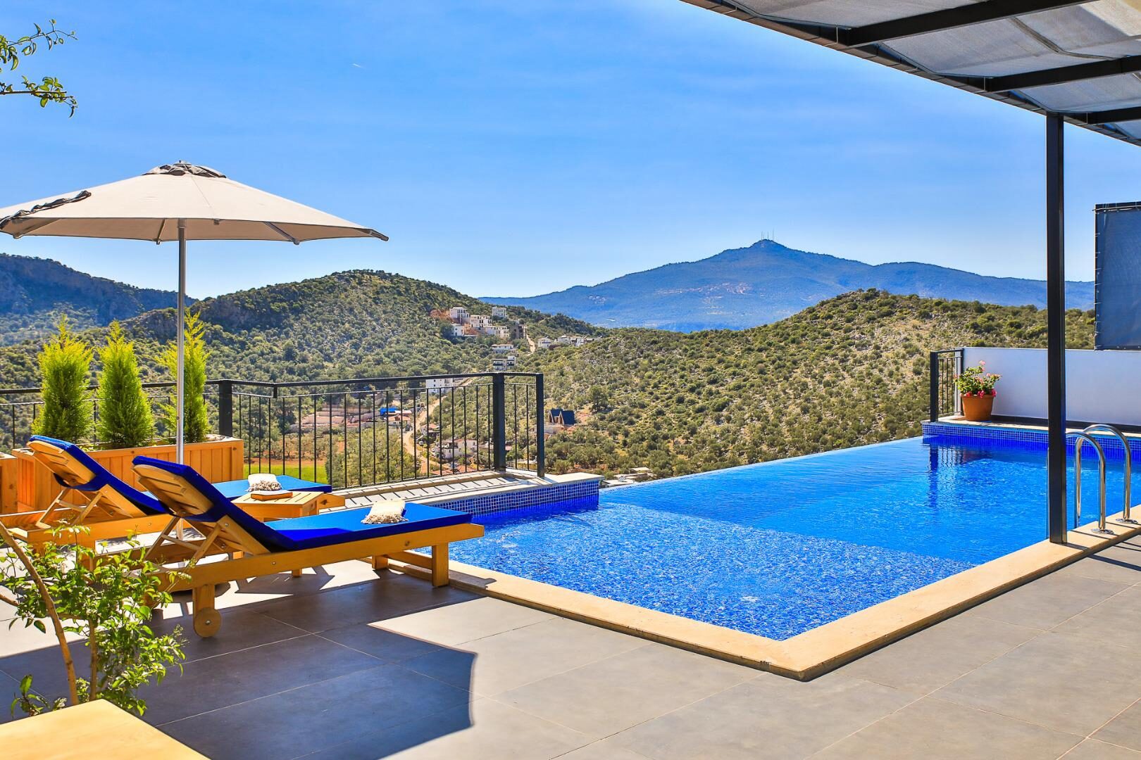 Villa Summery — 15
