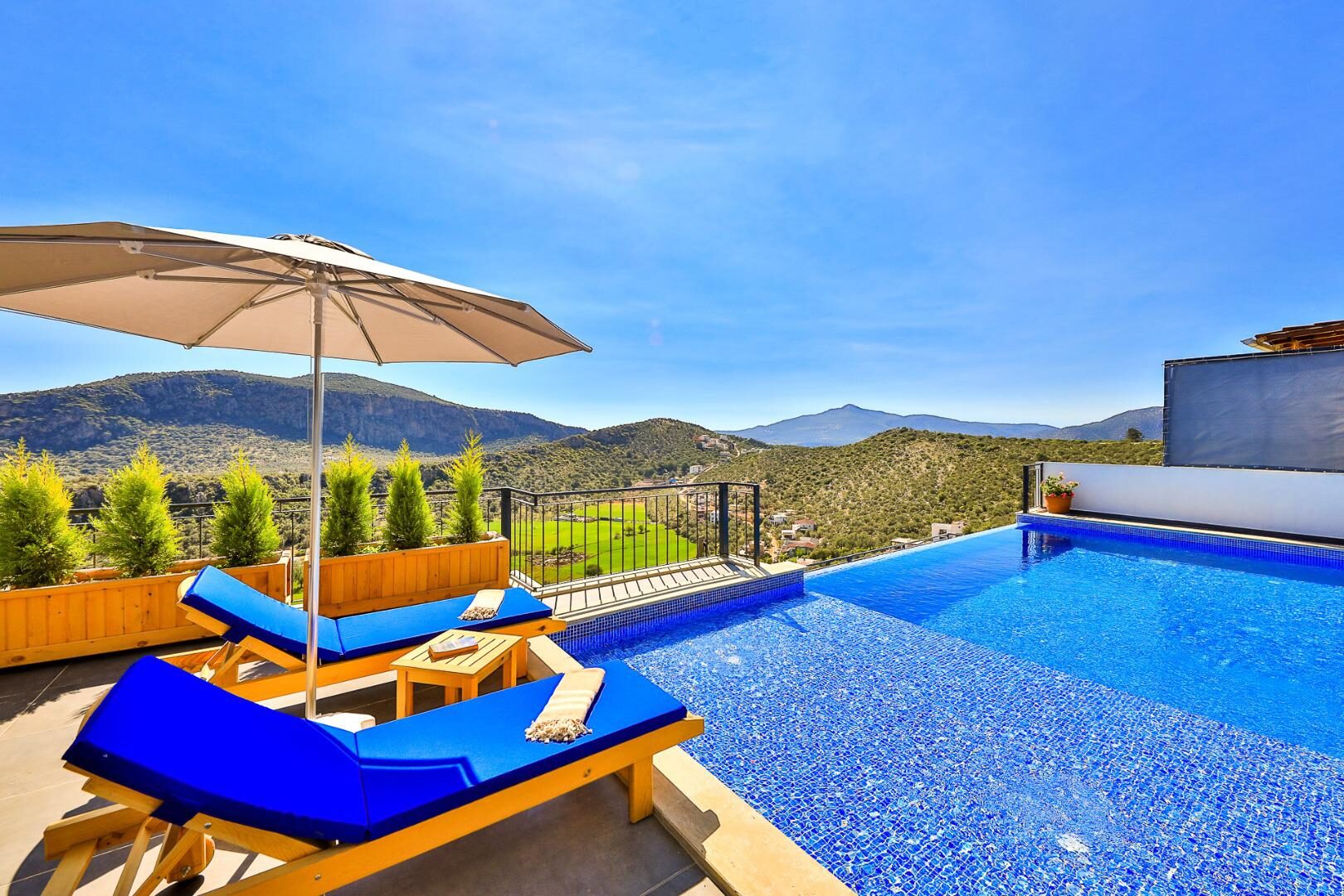 Villa Summery — 23