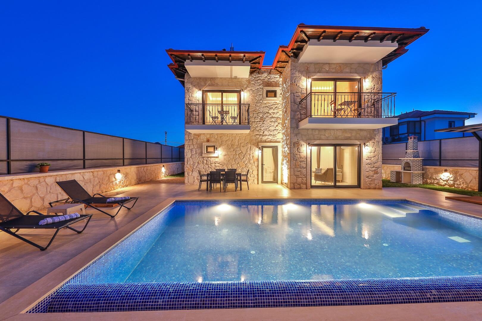 Villa Kaşlı 2 — 2