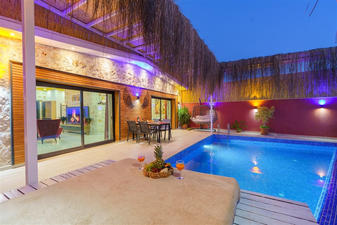 Villa Mira Queen — 21