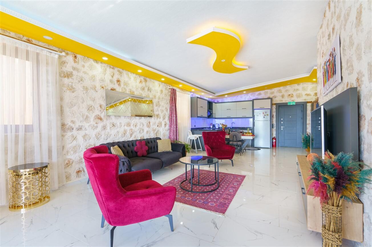 Villa Mira Queen — 50