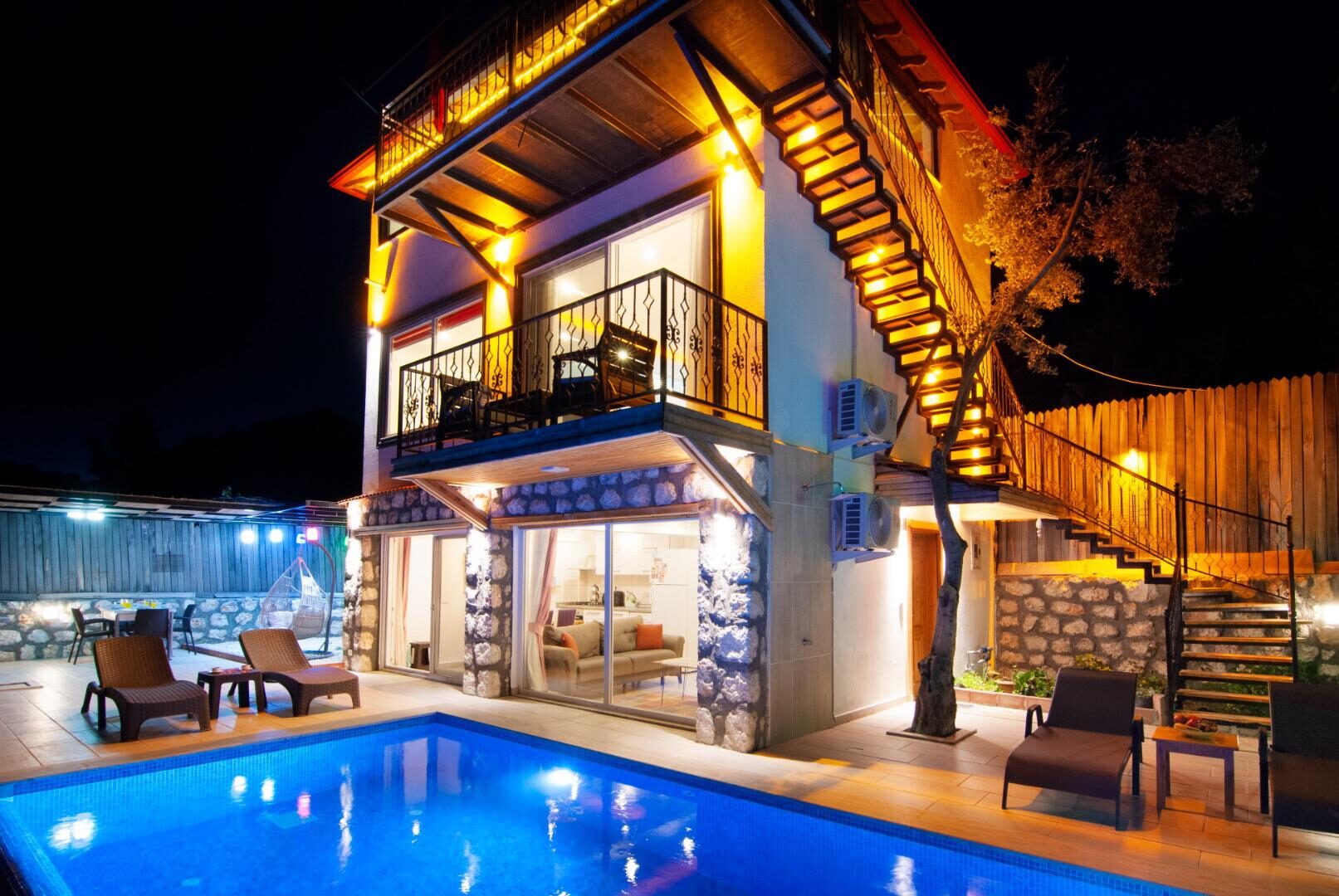 Villa Saten — 24