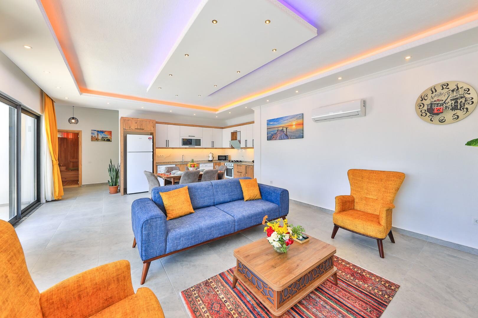 Villa Cancan — 53