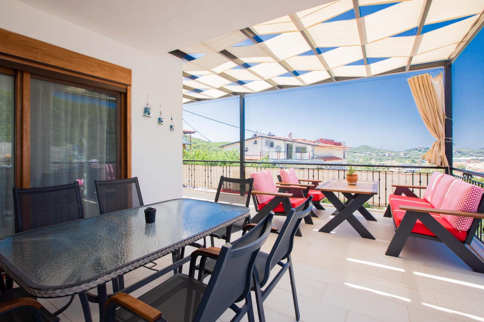 Villa Daphne — 35