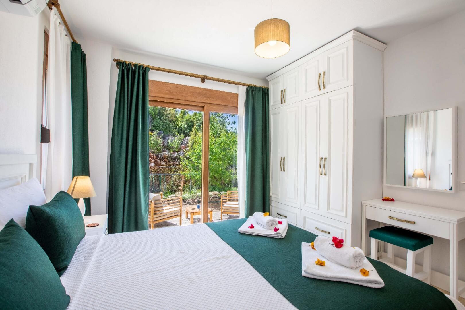 Villa Daphne — 76