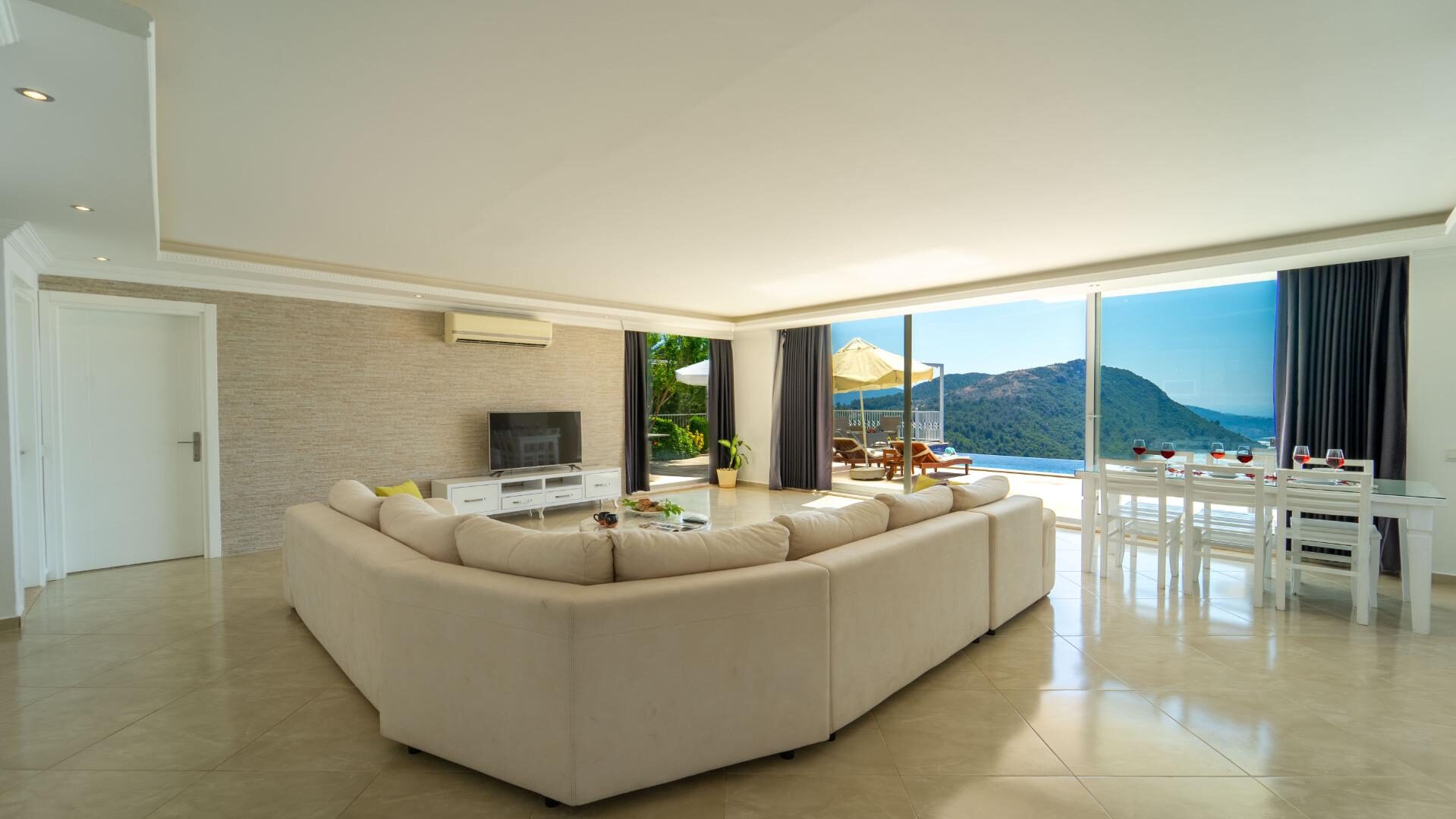 Villa Lina — 56