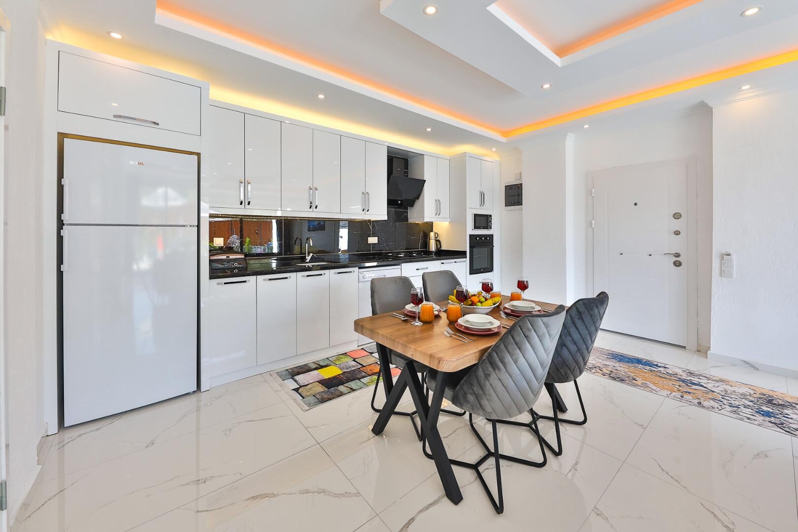 Villa Granada Duo — 33