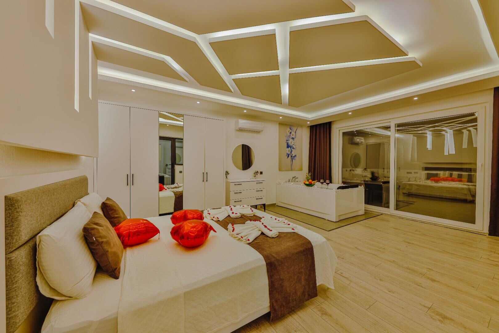 Villa Lisa — 60