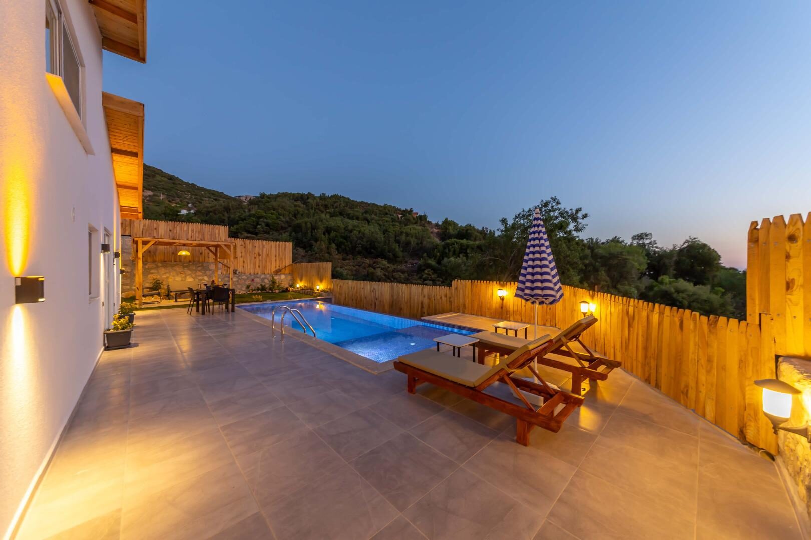 Villa Belis — 18
