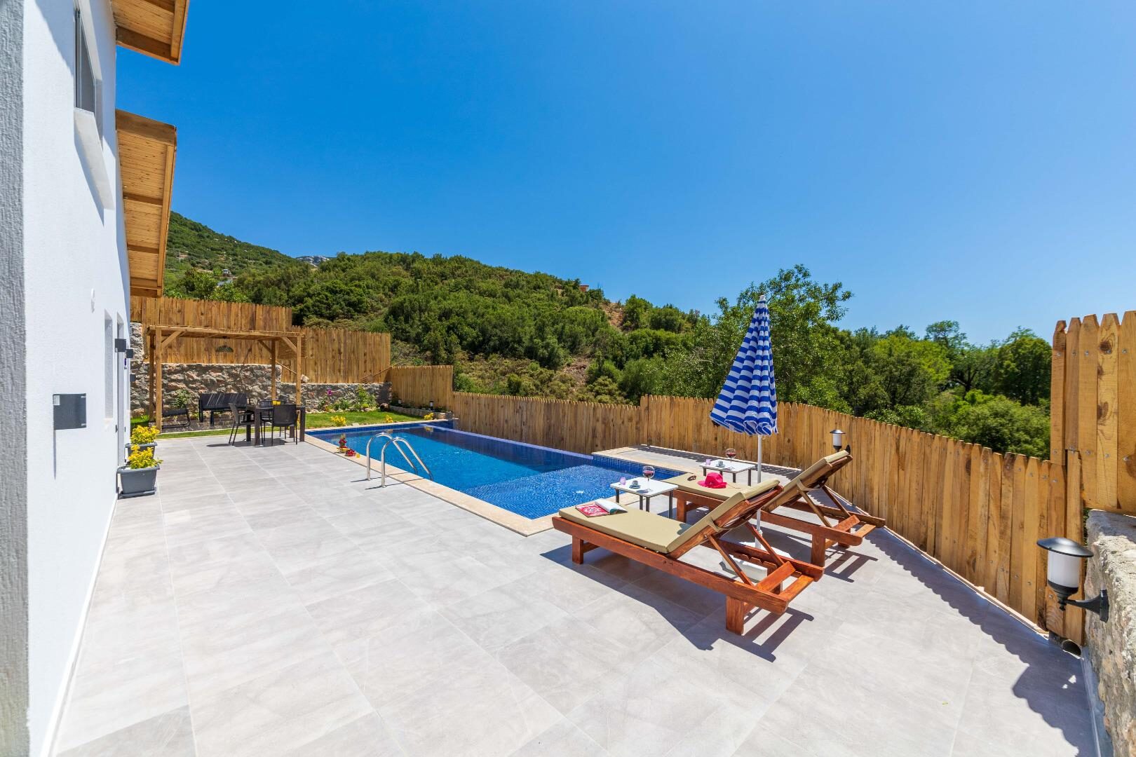 Villa Belis — 65