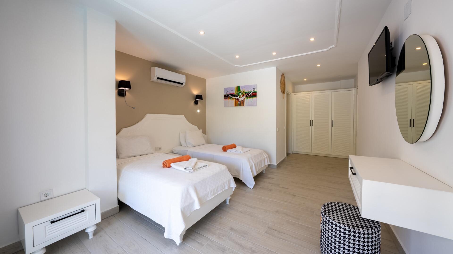 Villa Orange — 38