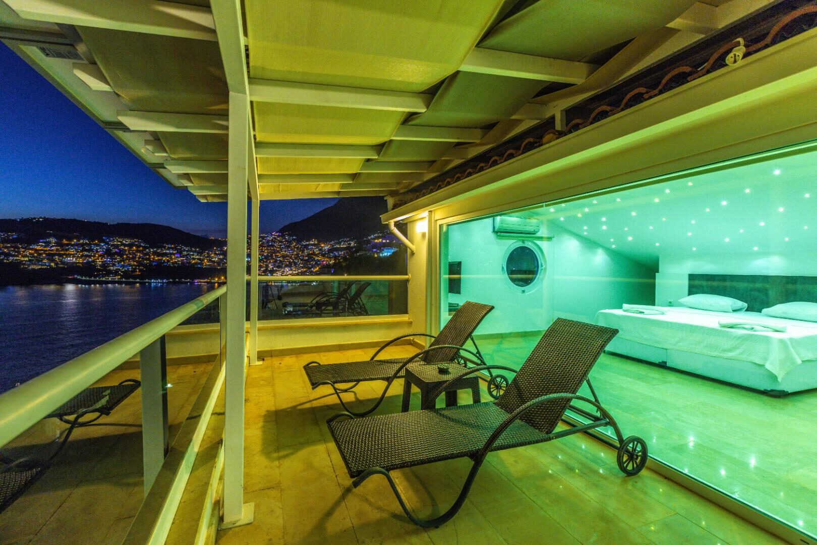 Villa Everes — 88