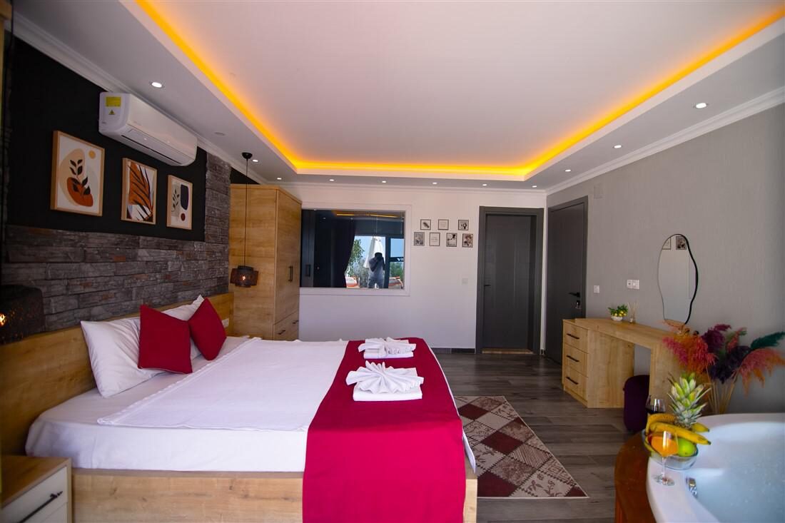 Villa Petra — 40