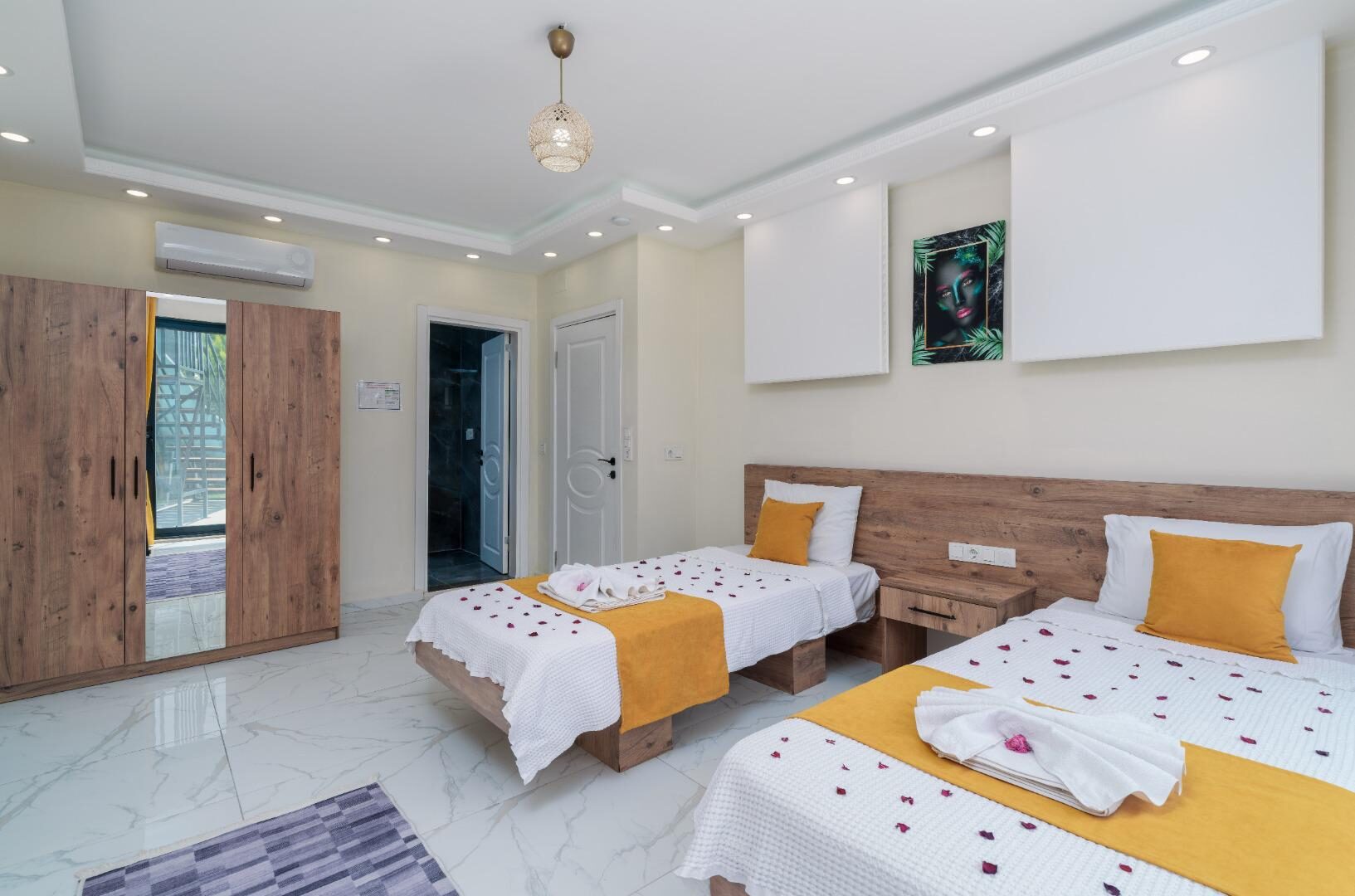 Villa Elena 1 — 65