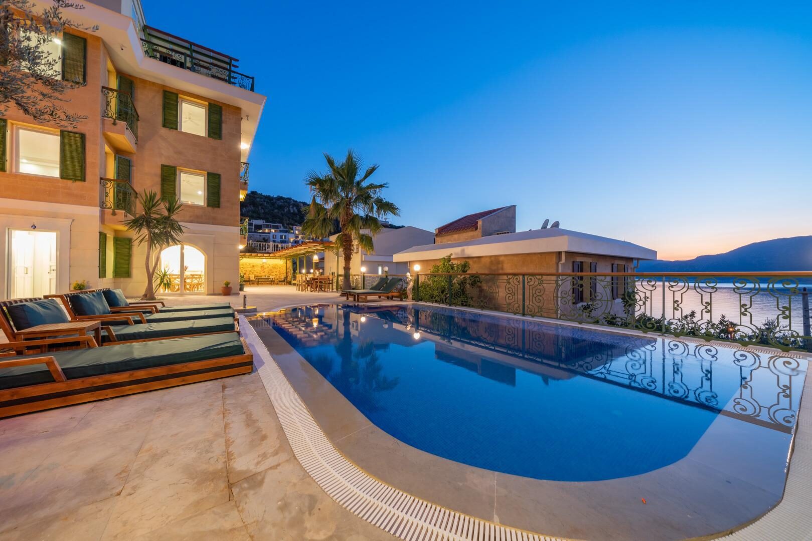 Villa Grande — 3