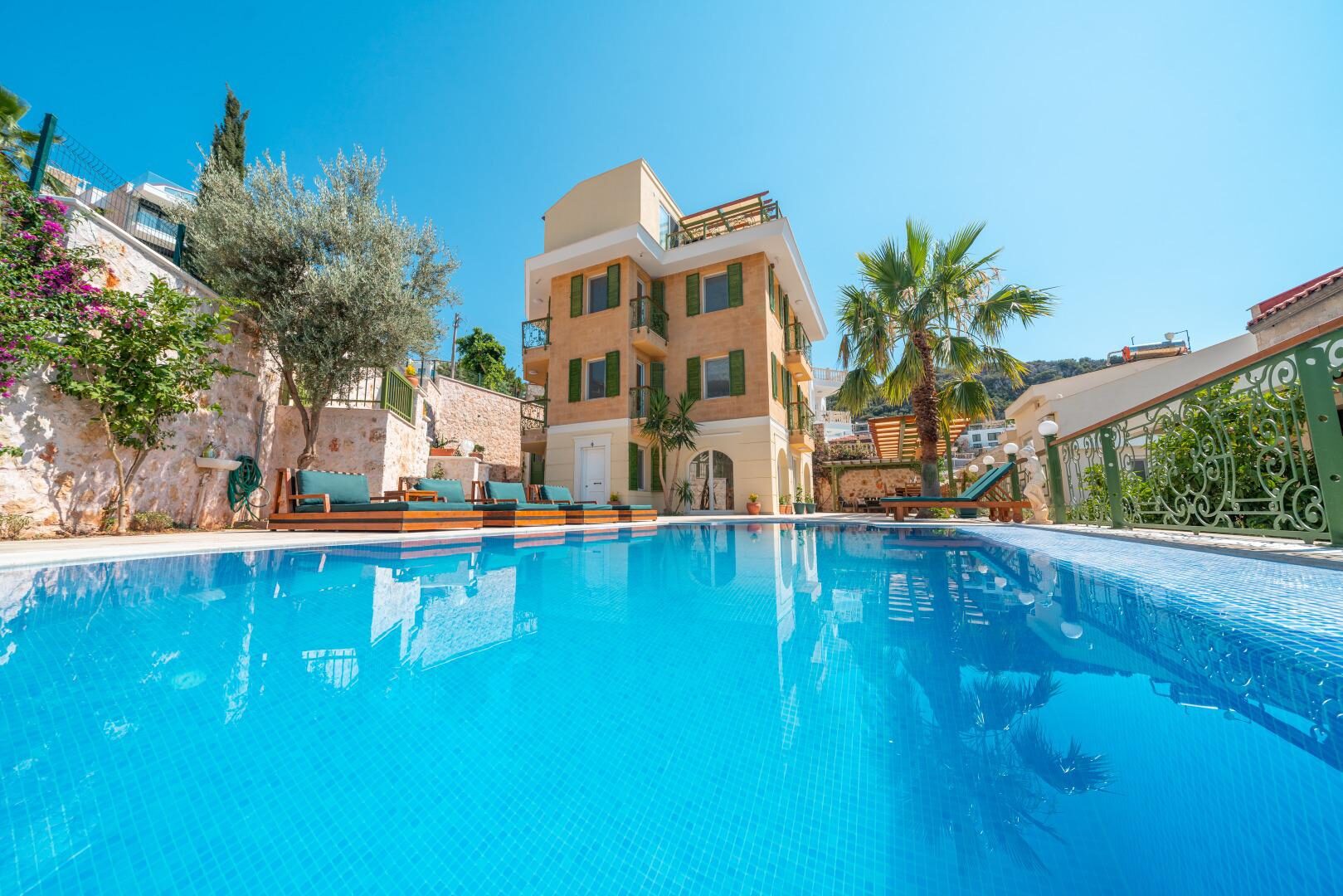 Villa Grande — 5