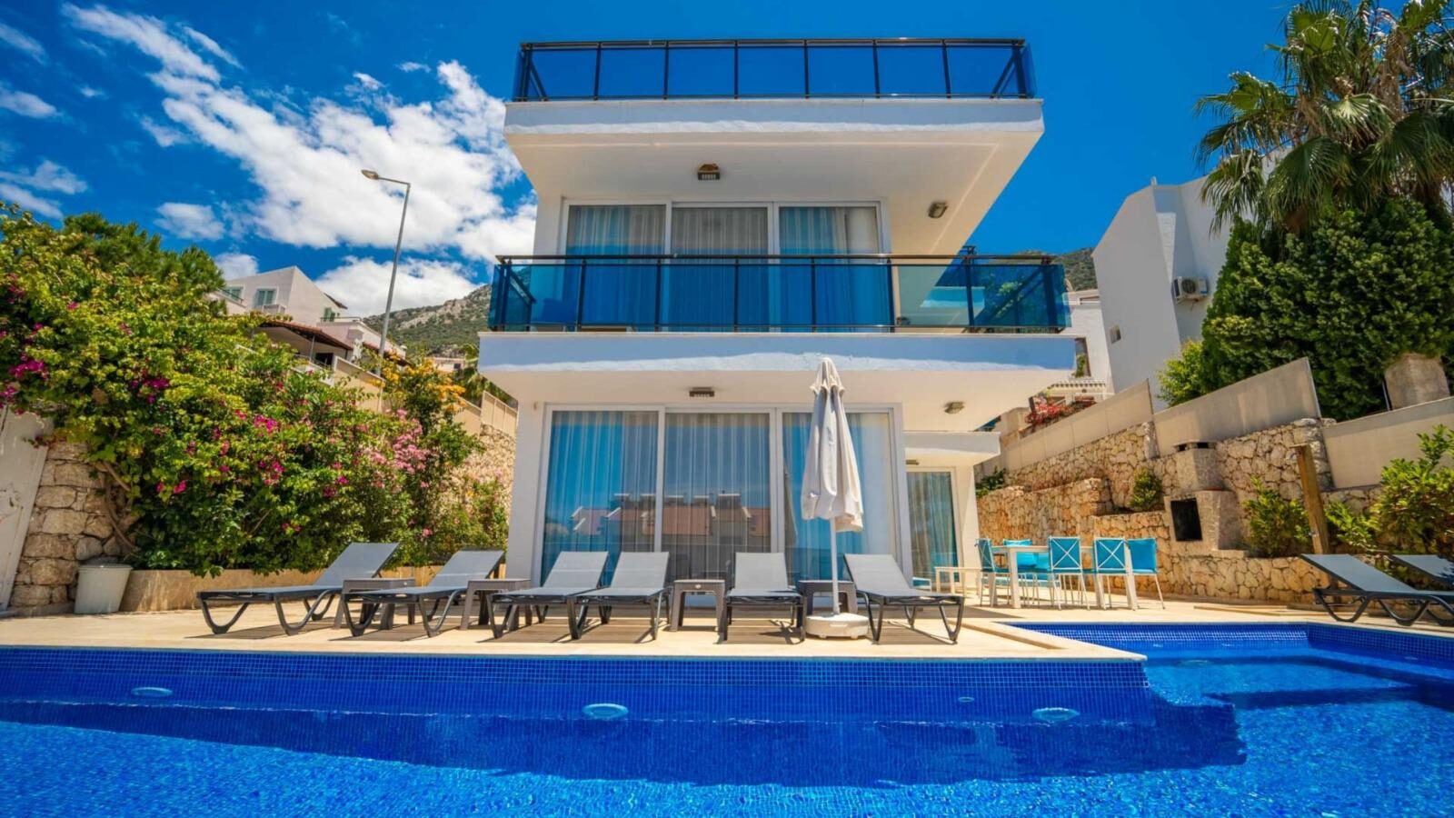 Villa Trios — 5