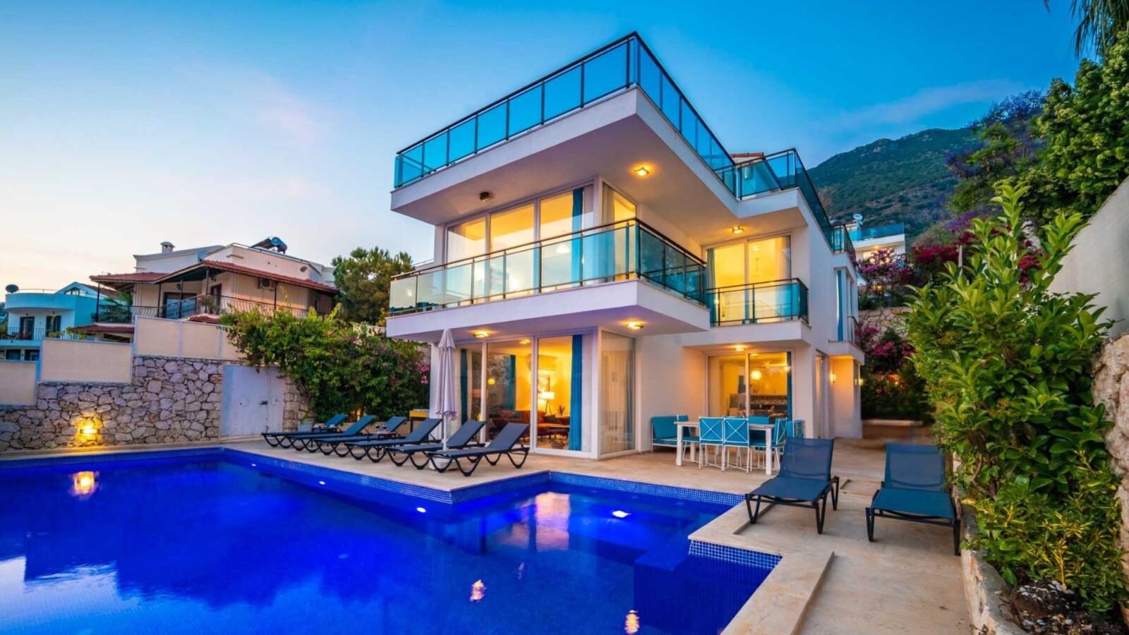 Villa Trios — 7