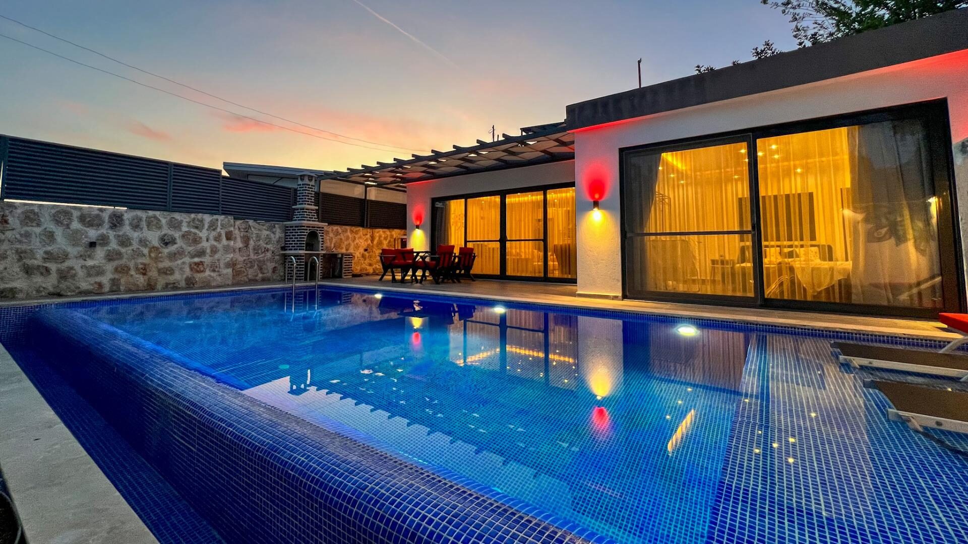 Villa Lantana — 12