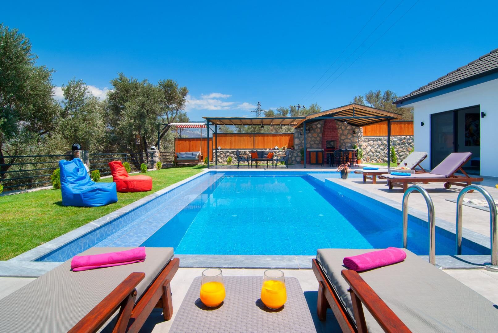 Villa Melo — 8