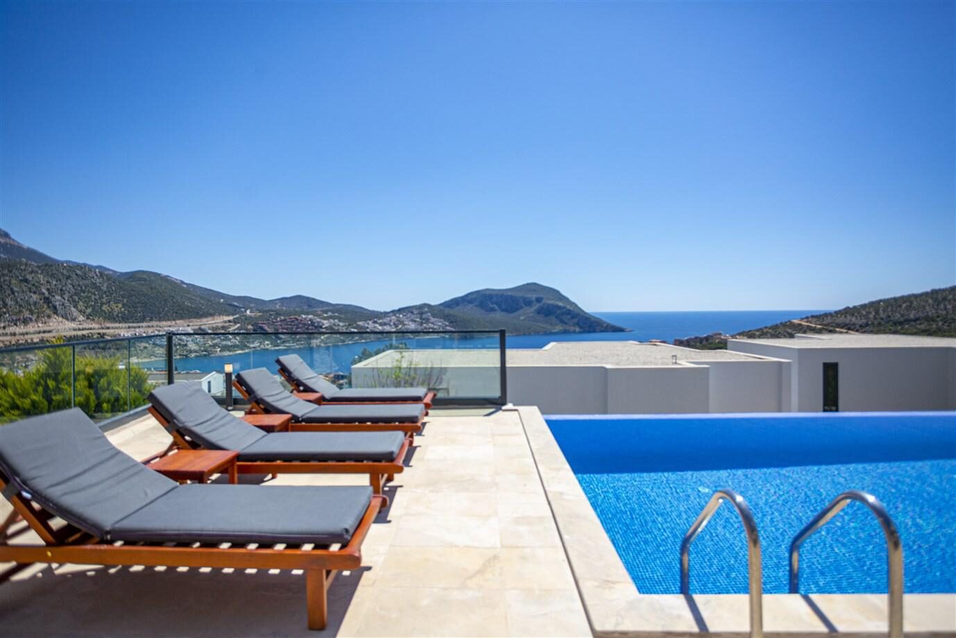 Villa Tigra — 6