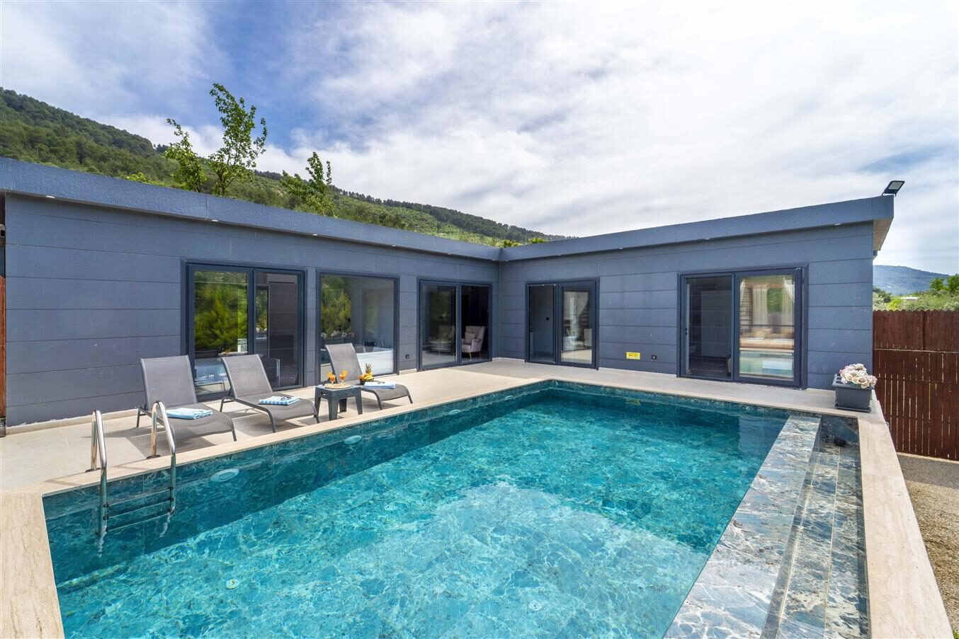 Villa Zemra — 8