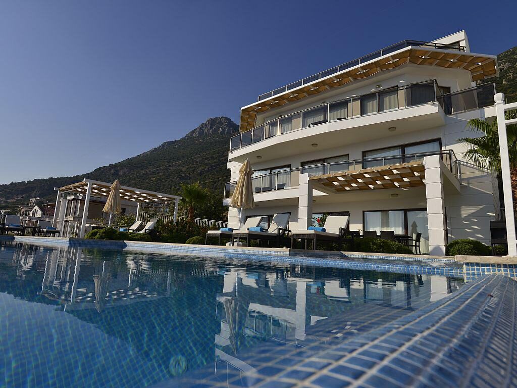 Villa Falcon Lodge — 23
