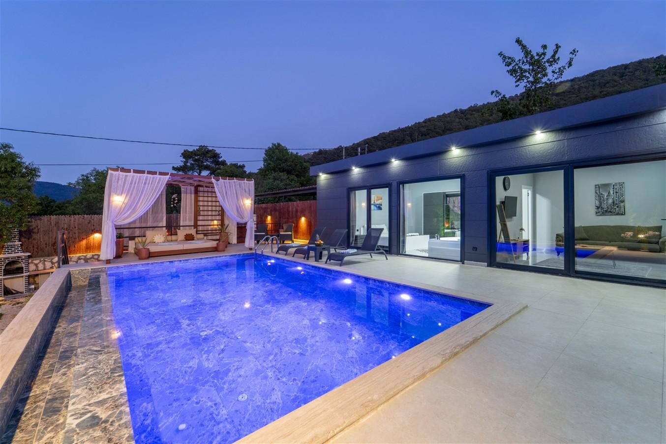 Villa Zemra — 51